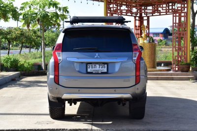 MITSUBISHI PAJERO 2.4 GT PREMIUM 4WD AT YEAR 2015