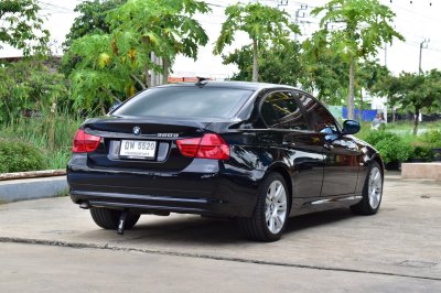 BMW 320d 2.0 SE AT ปี 2010