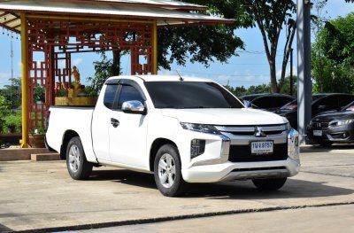 MITSUBISHI TRITON cab 2.5 GLX MT ปี 2023