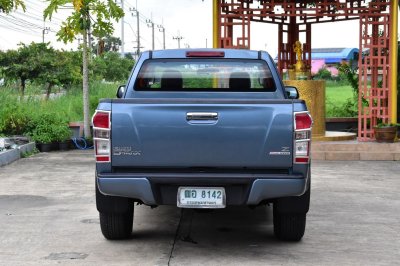 ISUZU DMAX cab 2.5 hi-lander Z MT YEAR 2013