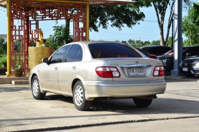 NISSAN SUNNY NEO 1.6 AT YEAR 2001