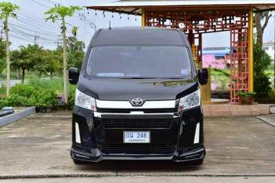 TOYOTA	COMMUTER 2.8 VIP ปี 2021