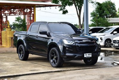 ISUZU DMAX 4ประตู 3.0 VCROSS M 4WD ปี 2023