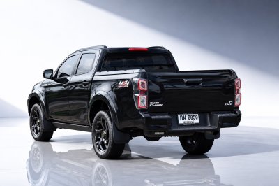 ISUZU DMAX 4ประตู 3.0 VCROSS M 4WD ปี 2023