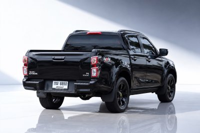 ISUZU DMAX 4ประตู 3.0 VCROSS M 4WD ปี 2023