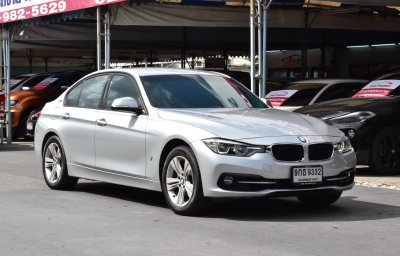 BMW 330e 2.0 ICONIC AT ปี 2020