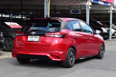 TOYOTA	YARIS 1.2 SPORT AT ปี 2021