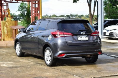 TOYOTA YARIS 1.2 E YEAR 2020