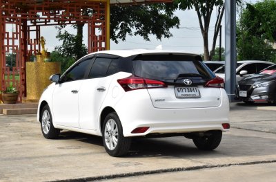 TOYOTA YARIS 1.2 G  AT ปี 2017
