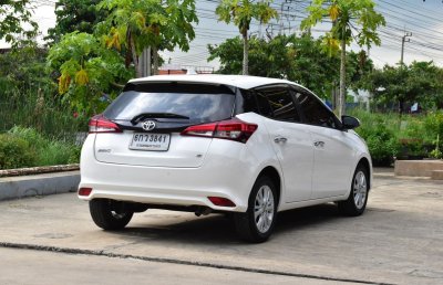 TOYOTA YARIS 1.2 G  AT ปี 2017