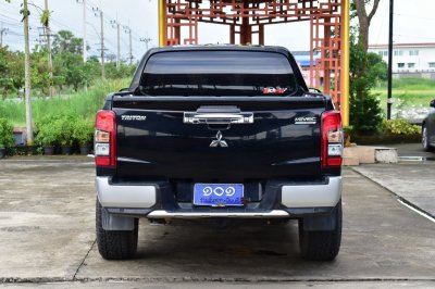 MITSUBISHI TRITON 4ประตู 2.4 GT PREMIUM 4WD ปี 2019