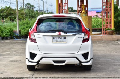 HONDA JAZZ 1.5 V+ ปี 2016