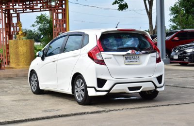 HONDA JAZZ 1.5 V+ ปี 2016