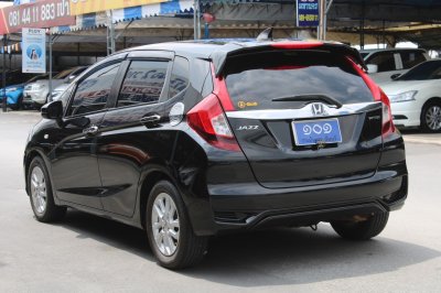 HONDA JAZZ 1.5 V+ AT 2017