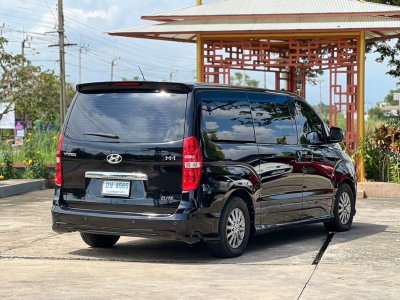 HYUNDAI H1 2.5 ELITE	AT 2017