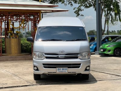 TOYOTA 	COMMUTER 2.5 MT YEAR 2013