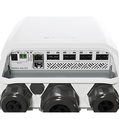CRS504-4XQ-OUT : Portable 100 Gbps Switch for Outdoor Use | IP66 Weatherproof Enclosure