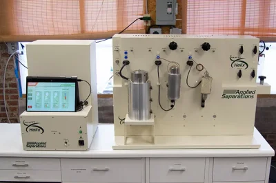 เครื่องสกัดสารสำคัญ รุ่น Helix: CO₂ Extraction System