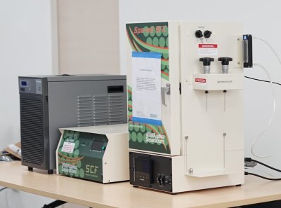 เครื่องสกัดสารสำคัญ รุ่น Spe-ed SFE-2 Supercritical CO₂ Extractor
