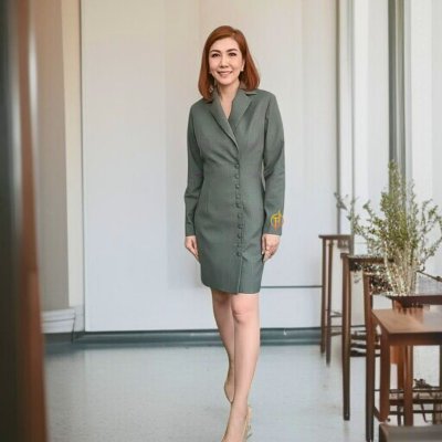 ชุดเดรส สีเขียว กระดุมปั๊ม