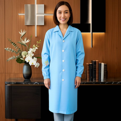 เสื้อกาวน์ยาว ปลายเเขนดึงยาง สีฟ้า