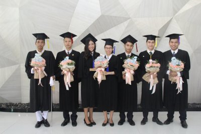 บัณฑิตที่สำเร็จการศึกษา 2559