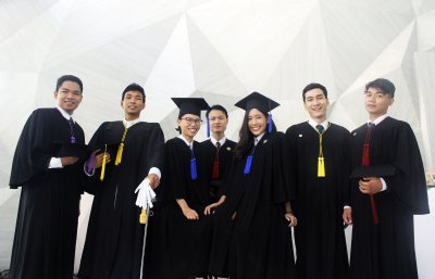 บัณฑิตที่สำเร็จการศึกษา 2559
