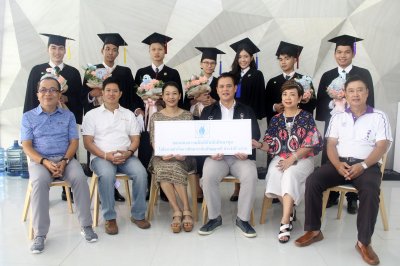 บัณฑิตที่สำเร็จการศึกษา 2559