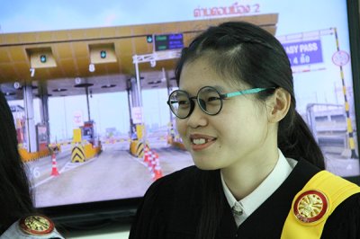 บัณฑิตที่สำเร็จการศึกษา ปีการศึกษา 2565 ร่วมถ่ายรูปจำนวน 12 คน (รอบแรก)