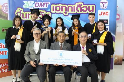 บัณฑิตที่สำเร็จการศึกษา ปีการศึกษา 2565 ร่วมถ่ายรูปจำนวน 7คน (รอบที่ 2)