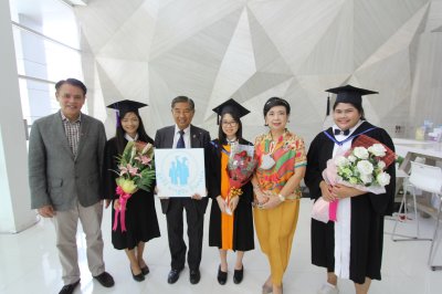 บัณฑิตที่สำเร็จการศึกษา ปีการศึกษา 2562 จำนวน 10 คน