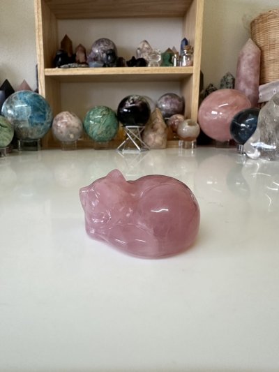 Sleeping Cat Rose quartz carving