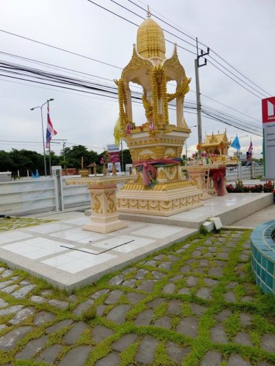 โชว์รูมอีซูซุ เมโทร สาขาชัยพฤกษ์ ปากเกร็ด (13.923025, 100.477936)