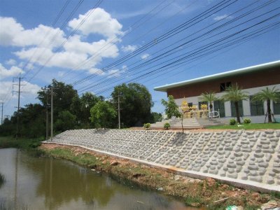 สนามกอล์ฟซันไรส์ ลากูน
