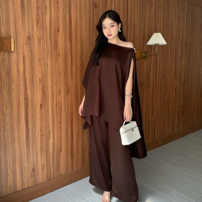 Scenario Outer Satin Top