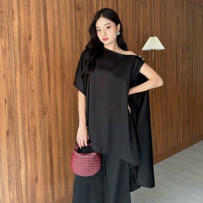 Scenario Outer Satin Top