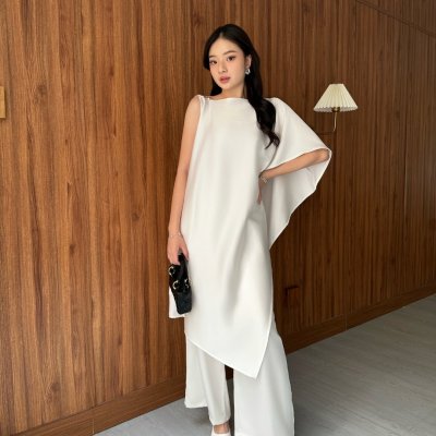 Scenario Outer Satin Top