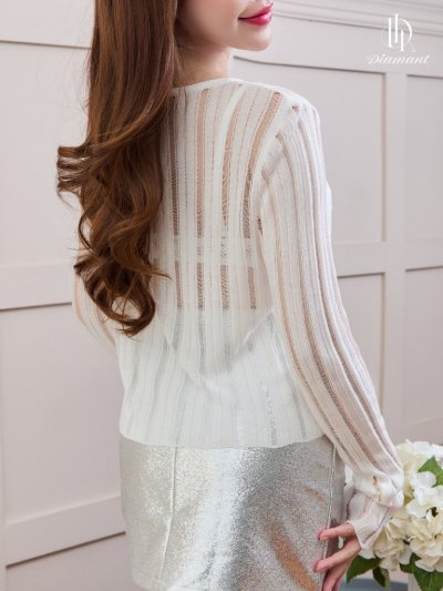 Clara Top เสื้อซีทรูแขนยาว ดีเทลปักเพชร สไตล์เซ็กซี่