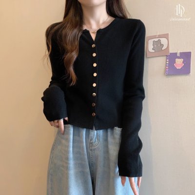 Brooklyn Knitted Cardigan เสื้อคาร์ดิแกนไหมพรม คอวี