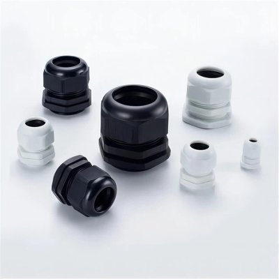 ไนล่อนเคเบิ้ลแกลน (Nylon Cable Gland) PG