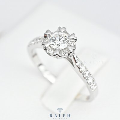 Solitaire Engagement Ring with Heart prong