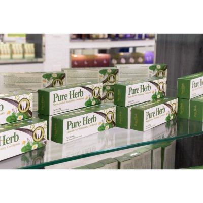 Pure Herb Siam Herbal Whitening Toothpaste Pure Herb Siam Herbal Whitening Toothpaste