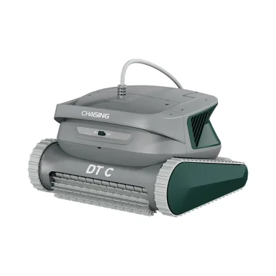 “Chasing” DT C Robot Pool Cleaner