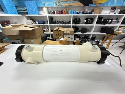 [Grade A – ตัวโชว์] เครื่องฆ่าเชื้อ UV-C EMAUX FOS-UV-5T 15W สำหรับบ่อปลา | สภาพดี ยังไม่ผ่านการใช้งาน