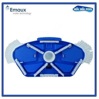 CE322 หัวดูดตะกอนดีดีลักซ์รูปพัดพร้อมด้วยด้าม มาตรฐานและขนแปรง PP ขนาด 340 x 190 x 100 มม. Emaux