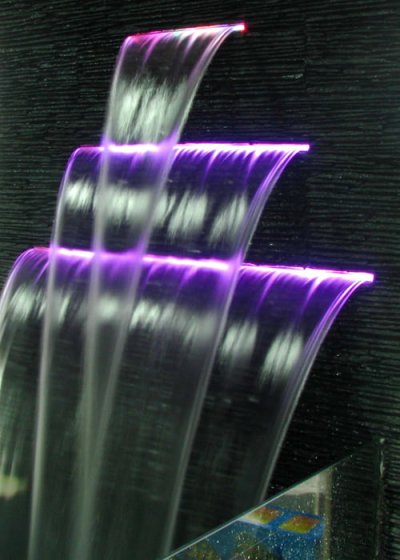 ม่านน้ำตก 300-150 mm.พร้อมไฟ LED 4W/12V. DC