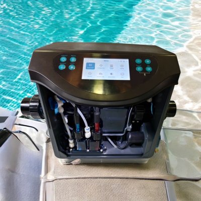 เครื่องผลิตคลอรีนเกลือ xChlo Pro 20  Smart Salt Chlorinator