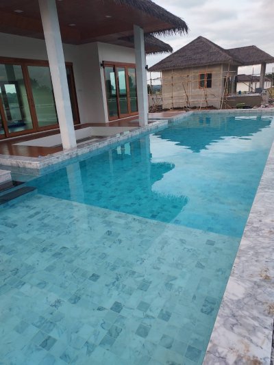 หินไวท์คราวดี้หน้ามัน(White cloudy)ขนาด 9.5x9.5x0.7-0.8 CM /ราคาต่อตารางเมตร