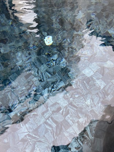 หินไวท์คราวดี้หน้ามัน(White cloudy)ขนาด 9.5x9.5x0.7-0.8 CM /ราคาต่อตารางเมตร