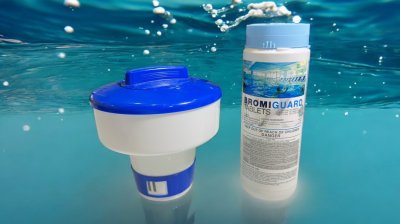 โบรมีน  BROMI GUARD /Bromine  0.82 kg. พร้อมทุ่นจ่ายโบมีน แบบลอยน้ำ 3" สำหรับสระในร่ม กลิ่นฉุนน้อยกว่าคลอรีน